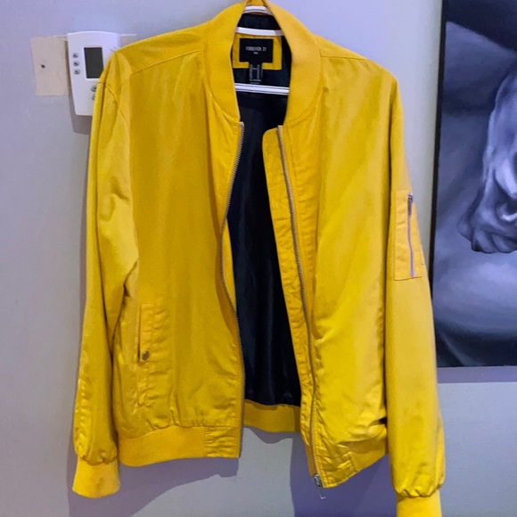Yellow Light Weight Jacket - Picture 1 of 3